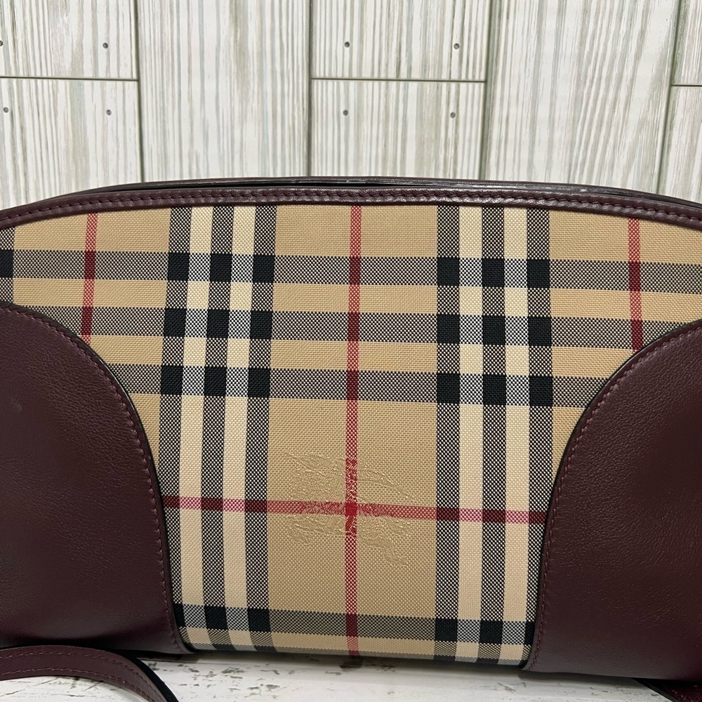 Burberry Nova Check Crossbody Clutch Bag Plaid Burgundy Leather Trim - Picture 2 of 12